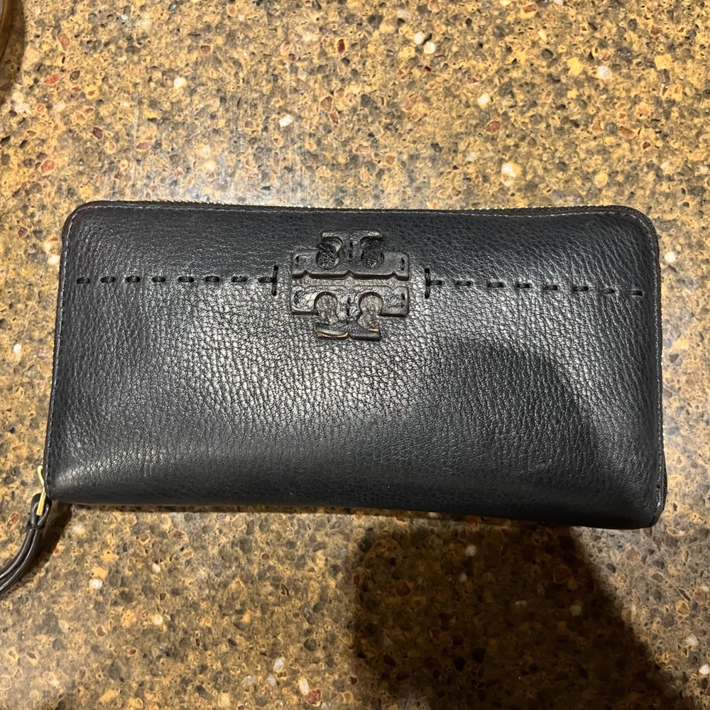 Tory Burch wallet